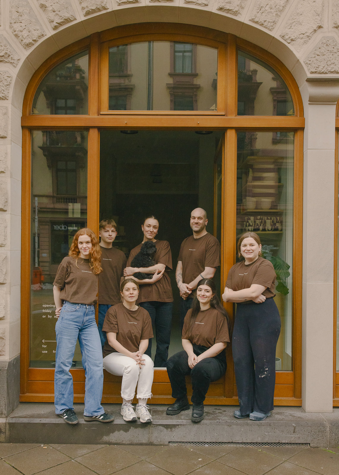 Picture of the viola beuscher ceramics Team in front of our workshop.
